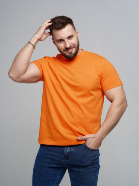 Футболка оранжевая